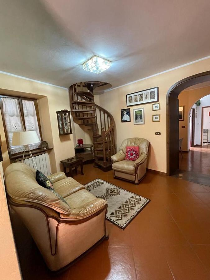 Villa La Casa Di Franco à Ruosina Extérieur photo